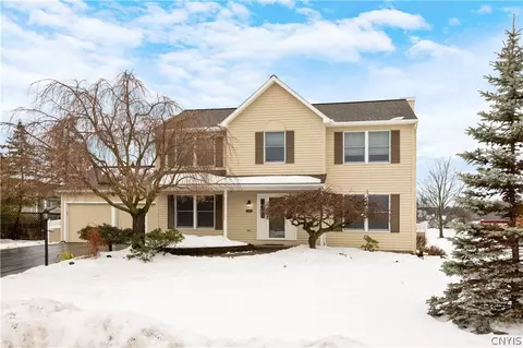 5787 Frostiana Cir, East Syracuse, NY 13057