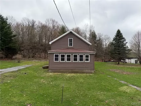 118 Bridge St, Theresa, NY 13691