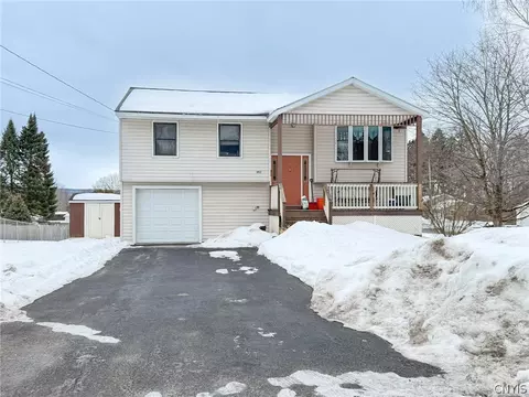1500 Redwood Ave, Utica, NY 13502