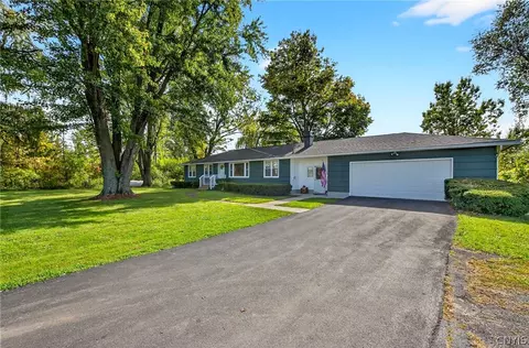 4460 Ver Plank Rd, Clay, NY 13041