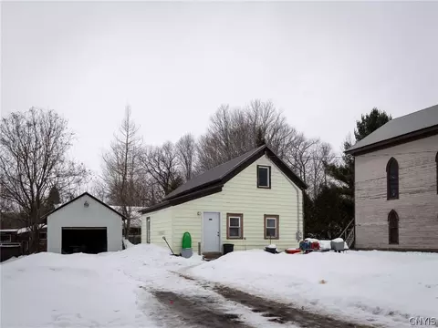 3325 Lincoln St, Leyden, NY 13433