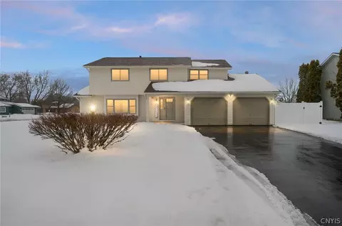 6207 Stone Arabia Rd, Cicero, NY 13039