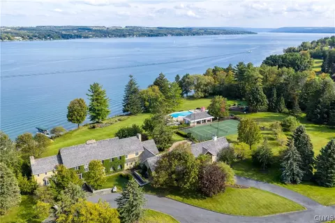 3074 W Lake Rd, Skaneateles, NY 13152