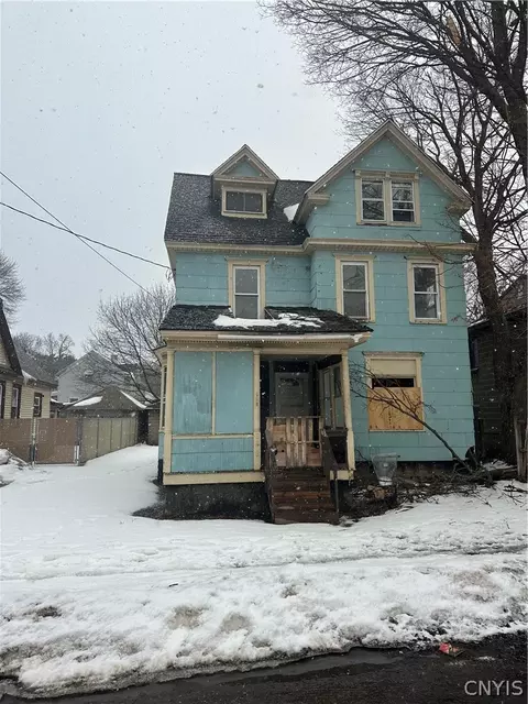 653 E Division St, Syracuse, NY 13208