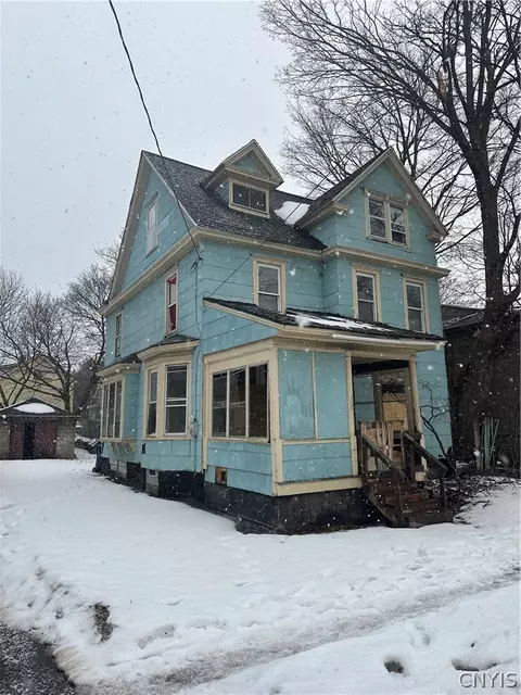 653 E Division St, Syracuse, NY 13208 photo 2