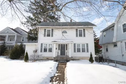2129 James St, Syracuse, NY 13206