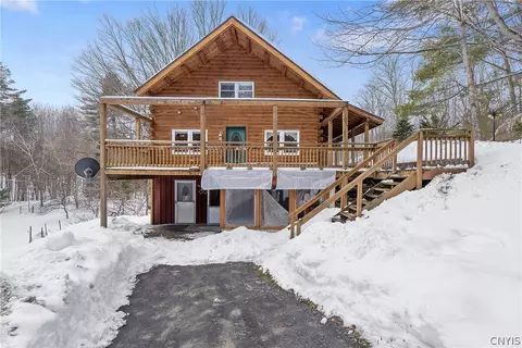 131 Gillette Rd, Mexico, NY 13114