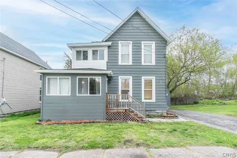 572 Snell St, Watertown, NY 13601