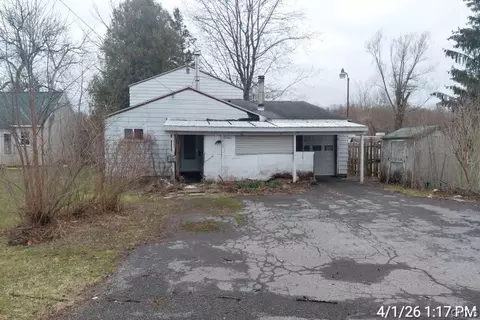 3613 Bonstead Rd, Clay, NY 13041