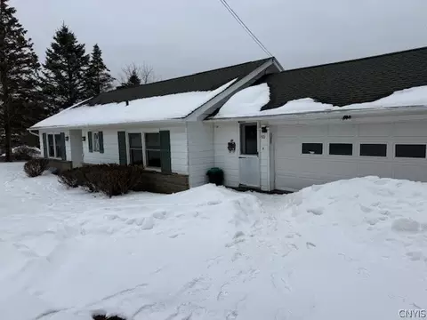 20 S Hills Dr, New Hartford, NY 13413