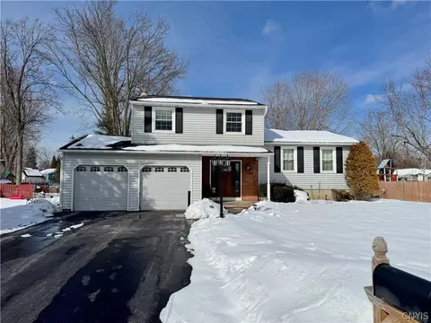 4245 Rancho Park Dr, Liverpool, NY 13090