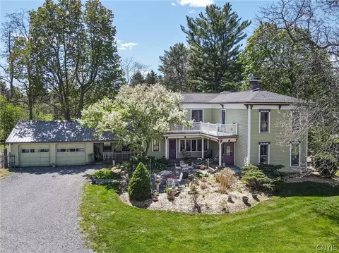 1900 Rose Hill Rd, Skaneateles, NY 13152