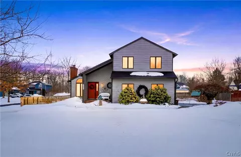 3291 Greenleafe Dr, Phoenix, NY 13135