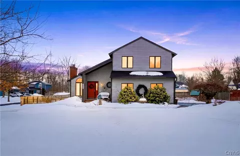 3291 Greenleafe Dr, Phoenix, NY 13135