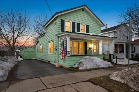 70 Liberty St, Oswego, NY 13126