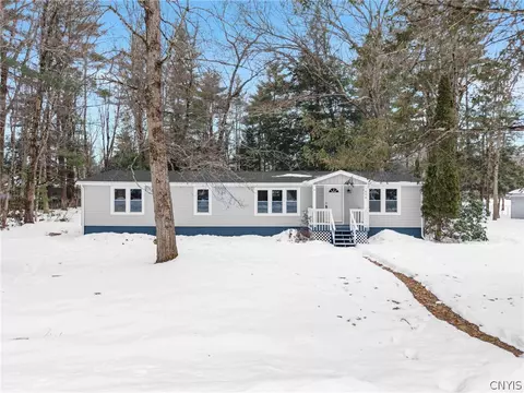808 Mcclanathan Ave, Vienna, NY 13308