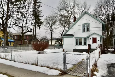 309 W Kennedy St, Syracuse, NY 13205