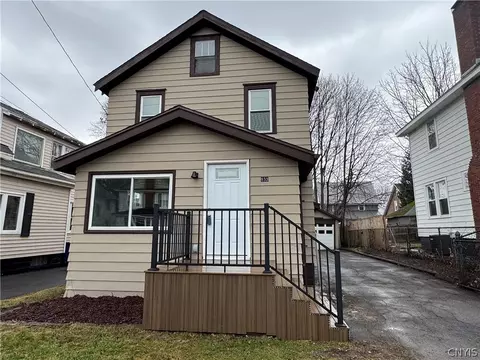 232 Malverne Dr, Syracuse, NY 13208