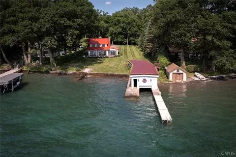 2761 E Lake Rd, Skaneateles, NY 13152