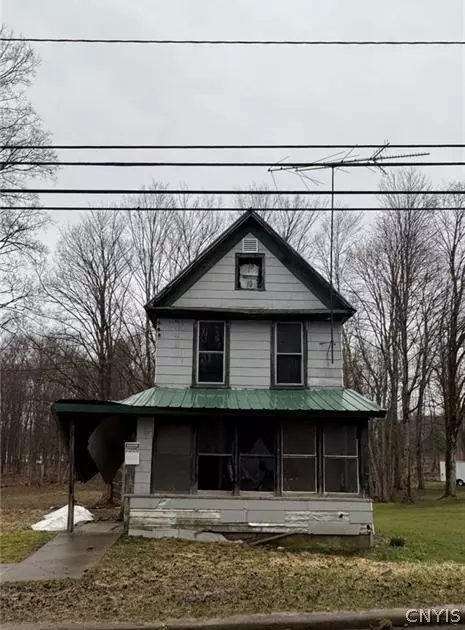 34 Preston St, Camden, NY 13316