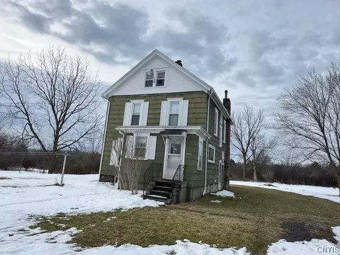 5069 Ball Rd, Onondaga, NY 13215