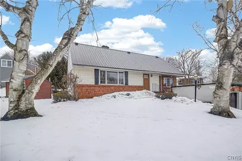 7 Catlin Ave, Paris, NY 13456