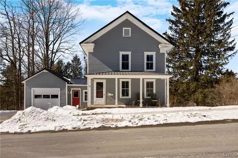 51 Burton St, Cazenovia, NY 13035