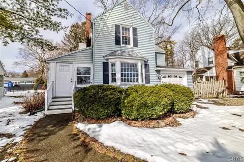 121 Butternut Dr, Syracuse, NY 13214