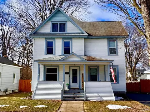 17 Mattie St, Auburn, NY 13021