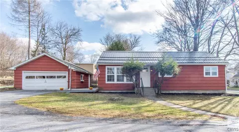 1502 Amherst St, Watertown, NY 13601