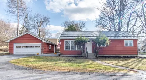 1502 Amherst St, Watertown, NY 13601