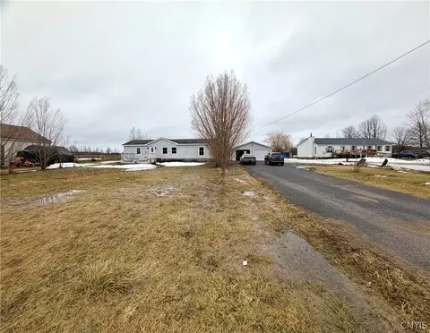 25681 County Route 16, Le Ray, NY 13637