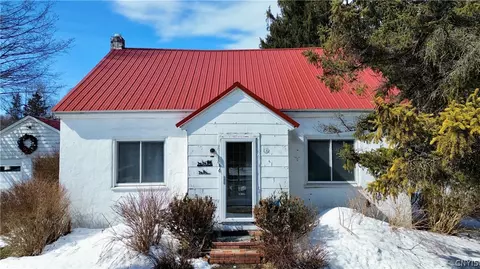 46 Prospect St, Richfield, NY 13439