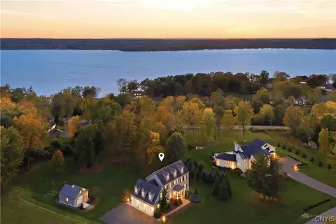 10 Calloway Dr, Owasco, NY 13021