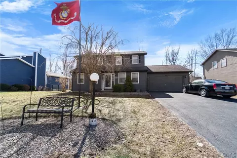 6215 Diffin Rd, Cicero, NY 13039