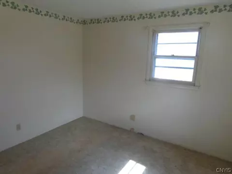 Bedroom - 1372 Kinderhook Rd, Sullivan, NY 13037 photo 1 of 5