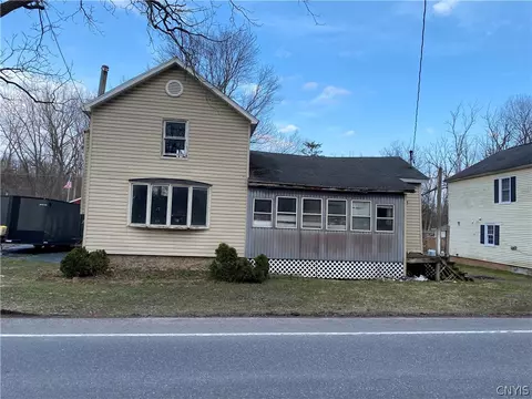 6734 Bennetts Corners Rd, Van Buren, NY 13112