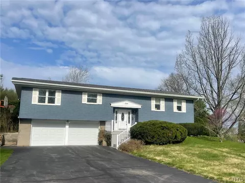 584 Stoneleigh Rd, Oneida, NY 13421