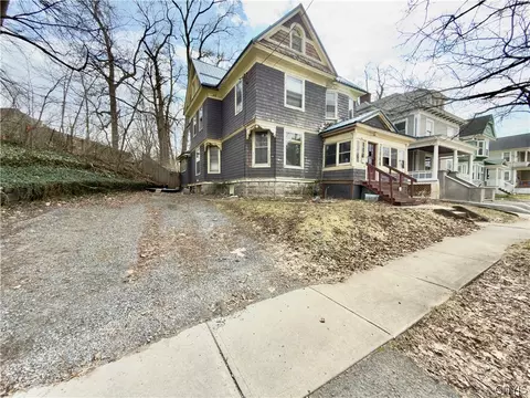 30 Westlake Ave, Auburn, NY 13021