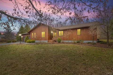 126 Morgan Lane Ln, Oneida, NY 13421