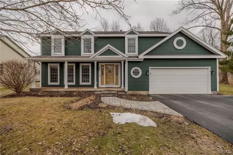 8856 Lombardi Dr, Cicero, NY 13039