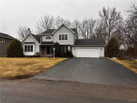 49 Glenridge Rd, Whitestown, NY 13492