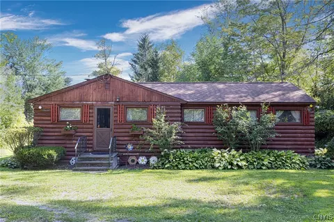 1836 W Lake Rd, Skaneateles, NY 13152