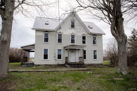 29031 Stony Point Rd, Cape Vincent, NY 13618