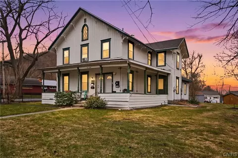 612 W Seneca Turnpike Ave, Syracuse, NY 13207