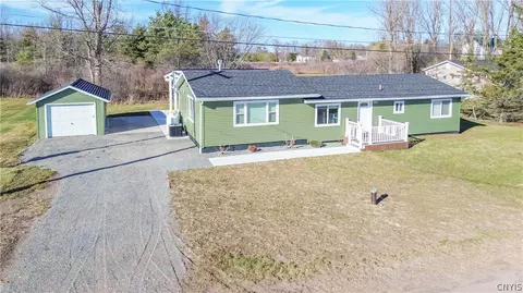 17079 May Irwin Rd, Clayton, NY 13624
