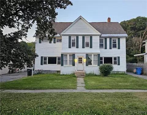 9433 Elm St, Chadwicks, NY 13319