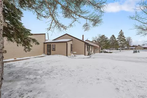 739 Village Blvd S, Van Buren, NY 13027