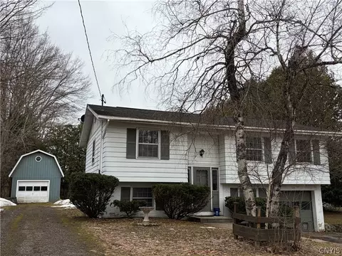 103 Monroe St, Whitestown, NY 13424