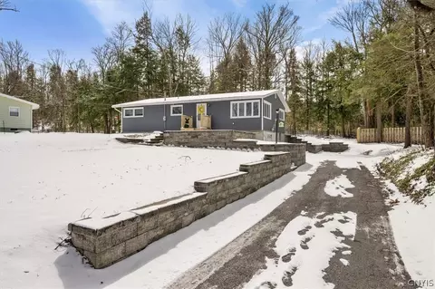 176 Homewood Dr, Kirkland, NY 13323